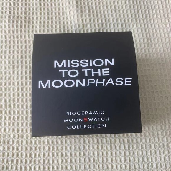 🆕Swatch x Omega Moonswatch Mission To Moonphase Snoopy - Picture 5 of 5